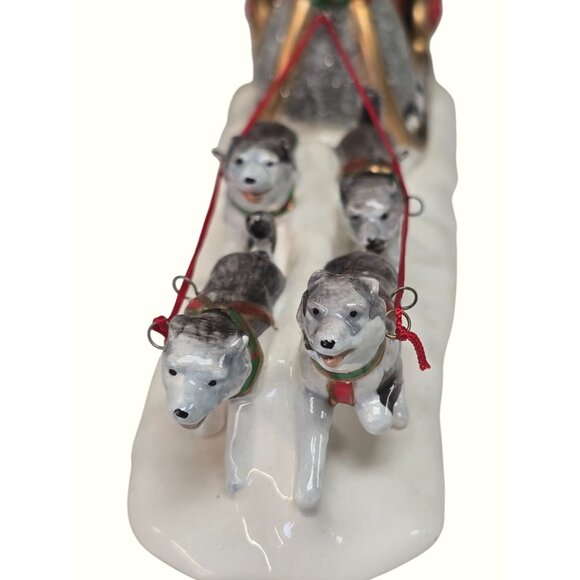 Department 56 Snow Village Carnival King & Queen Accessory - Picture 7 of 13